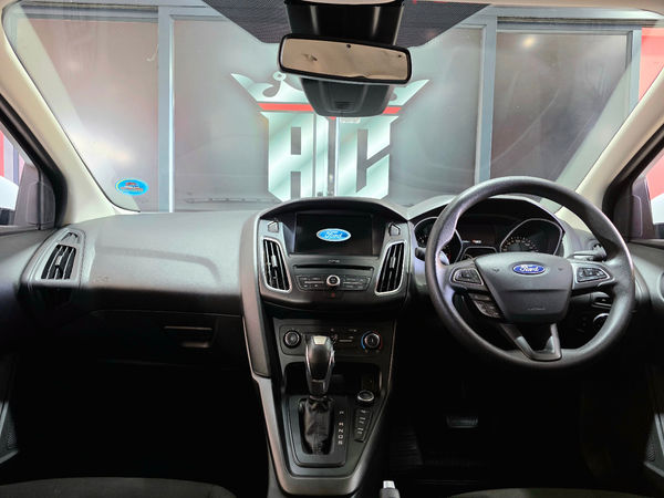 2018-Ford-Focus-10-EcoBoost-Trend-Auto image:12