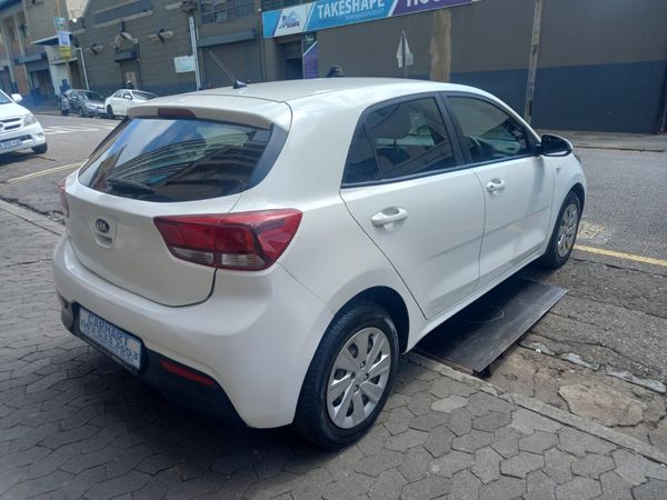 2019-Kia-Rio-12-5-dr image:4