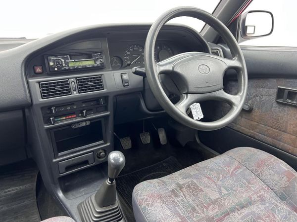 2000-Toyota-Conquest-130-Tazz image:7
