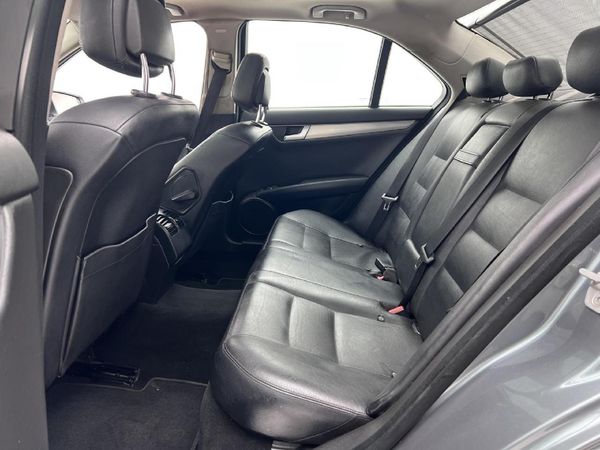 2012-Mercedes-Benz-C-Class-C-200-BE-Elegance-Auto image:9