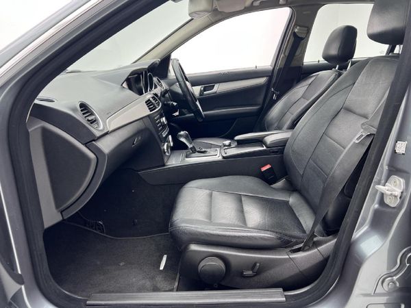 2012-Mercedes-Benz-C-Class-C-200-BE-Elegance-Auto image:4