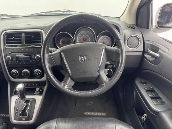 2011-Dodge-Caliber-20-SXT-Auto image:8