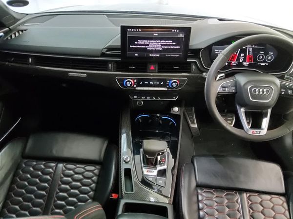 2022-Audi-RS5-Coupe-quattro-Auto image:5