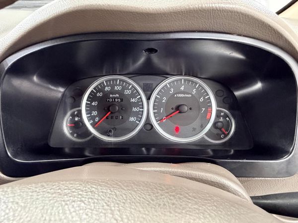 2007-Toyota-Avanza-13-SX image:9