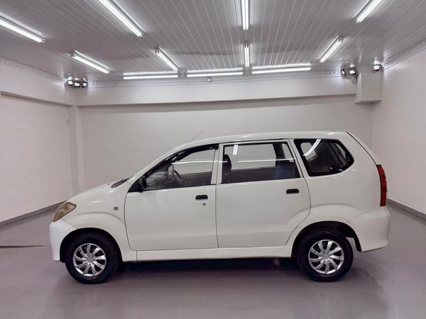 2007-Toyota-Avanza-13-SX image:4