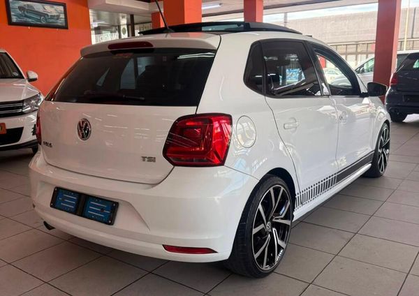 2014-Volkswagen-Polo-GP-12-TSI-Comfortline-66kW image:3