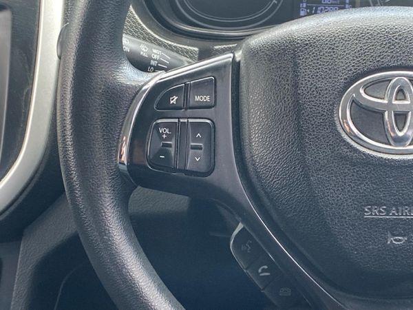 2021-Toyota-Urban-Cruiser-15-Xs-Auto image:8