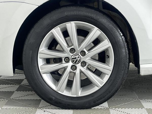 2023-Volkswagen-Polo-Vivo-14-Trendline-5-dr image:4