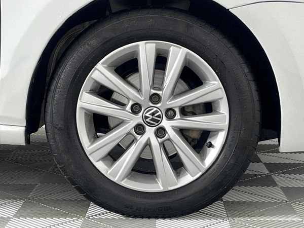 2023-Volkswagen-Polo-Vivo-14-Trendline-5-dr image:5