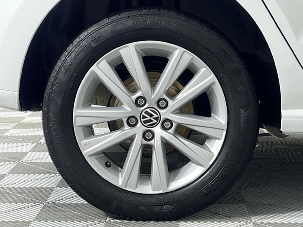 2023-Volkswagen-Polo-Vivo-14-Trendline-5-dr image:7