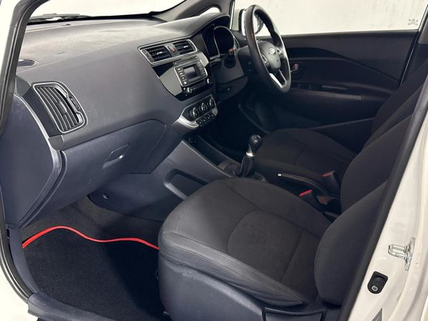 2015-Kia-Rio-12-5-dr image:8