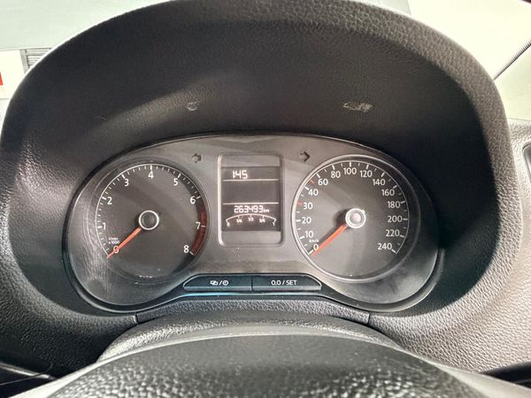 2018-Volkswagen-Polo-Vivo-14-Trendline-5-dr image:10