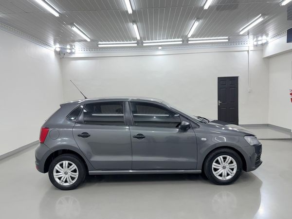 2018-Volkswagen-Polo-Vivo-14-Trendline-5-dr image:3