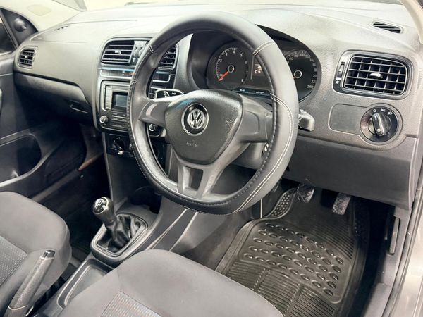 2018-Volkswagen-Polo-Vivo-14-Trendline-5-dr image:6