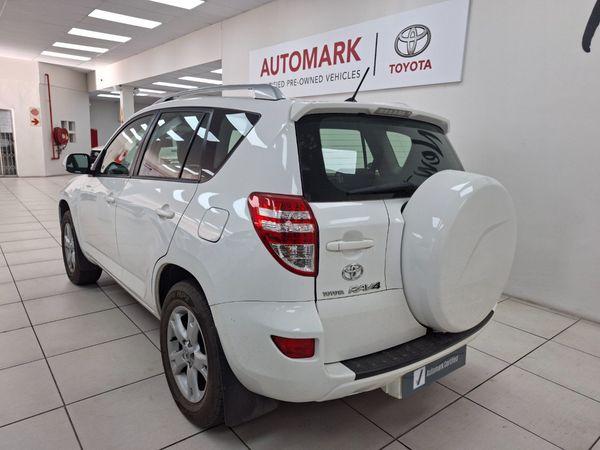 2010-Toyota-RAV4-20-GX image:4