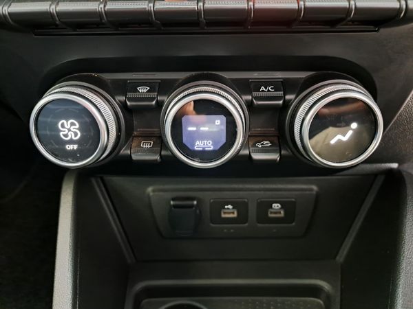 2022-Renault-Duster-15-dCi-zen image:11