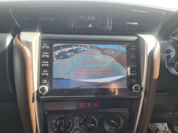 2020-Toyota-Fortuner-24 image:9