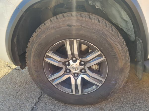 2020-Toyota-Fortuner-24 image:20
