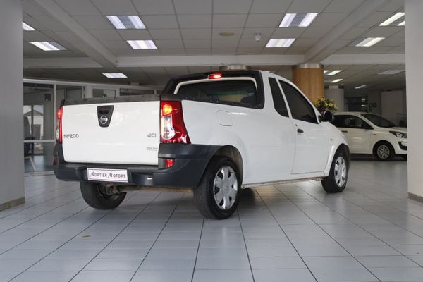 2019-Nissan-NP200-DIESEL image:3