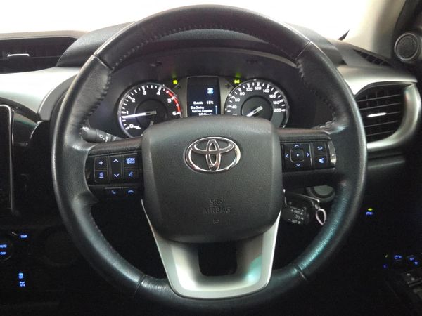2022-Toyota-Hilux-28-GD-6-Raised-Body-Raider-Auto-Double-Cab image:5