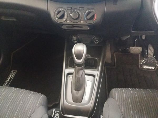 2025-Toyota-Rumion-15-SX-Auto image:6