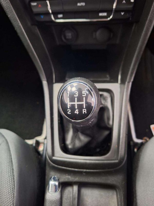 2022-Suzuki-Vitara-Brezza-15-GLX image:10