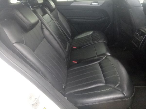 2016-Mercedes-Benz-GLE-250d-4Matic image:13