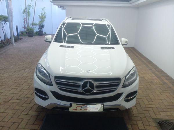 2016-Mercedes-Benz-GLE-250d-4Matic image:1
