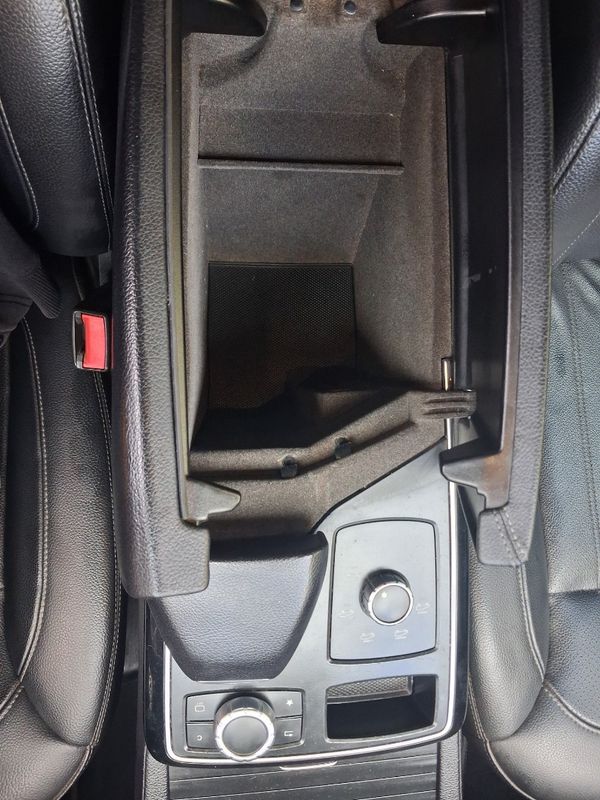 2016-Mercedes-Benz-GLE-250d-4Matic image:19