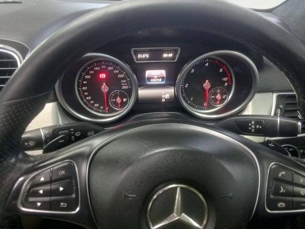 2016-Mercedes-Benz-GLE-250d-4Matic image:25