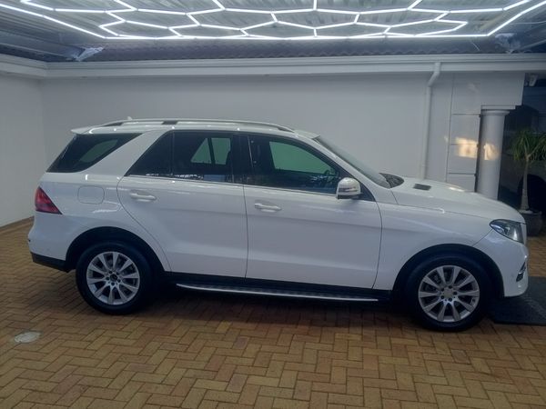 2016-Mercedes-Benz-GLE-250d-4Matic image:8