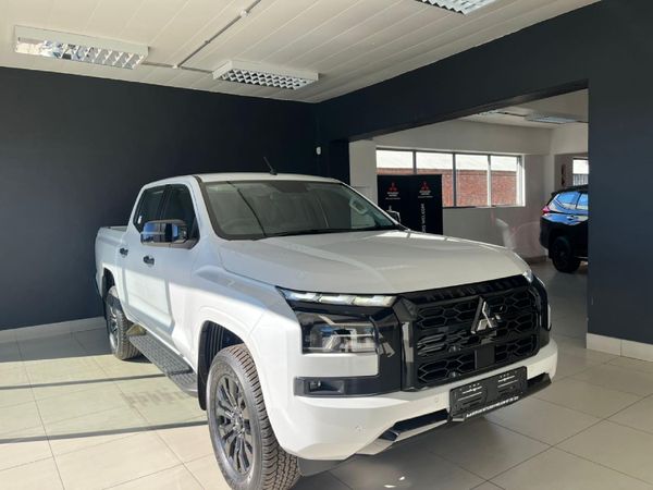 2026-Mitsubishi-Triton-24-Di-DC-GLS-4x4-Double-Cab-Auto image:3