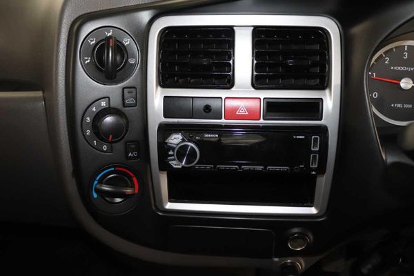 2025-Hyundai-H100-Bakkie-26D-Dropside image:6