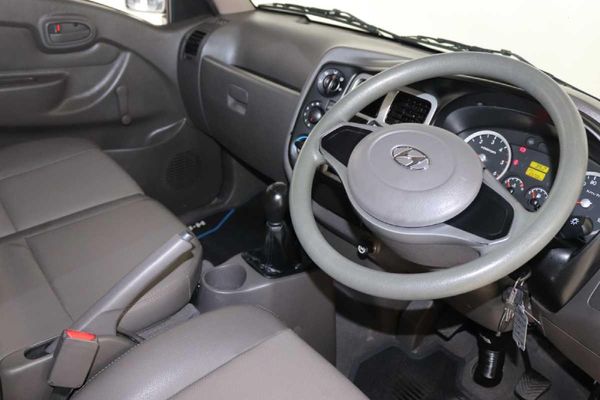 2025-Hyundai-H100-Bakkie-26D-Dropside image:7