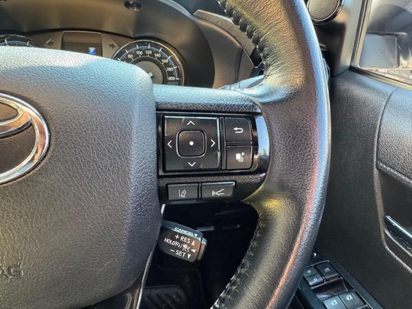 2022-Toyota-Hilux-28-GD-6-Raised-Body-Legend-RS-4x4-Auto-Double-Cab image:9