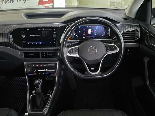 2023-Volkswagen-T-Cross-15-TSI-R-Line-Auto image:10