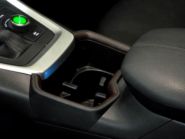 2023-Toyota-RAV4-25-VX-Hybrid-CVT-E-Four image:21