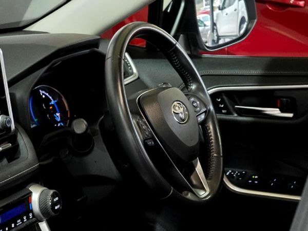 2023-Toyota-RAV4-25-VX-Hybrid-CVT-E-Four image:25