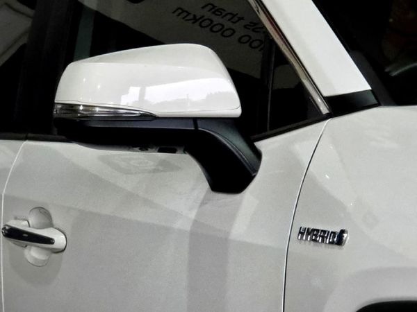 2023-Toyota-RAV4-25-VX-Hybrid-CVT-E-Four image:5
