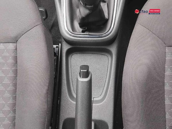 2025-Volkswagen-Polo-Vivo-14 image:14