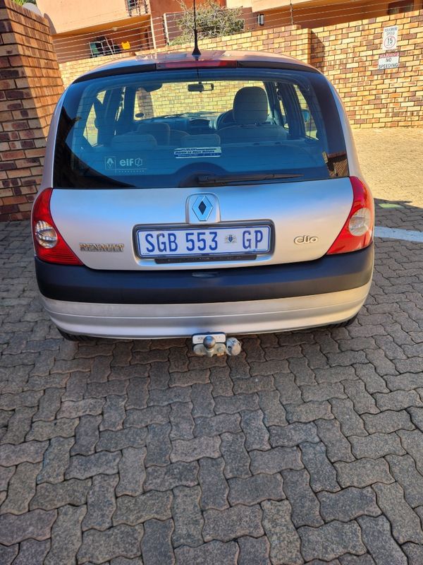 2005-Renault-Clio-14-Va-Va-Voom image:4