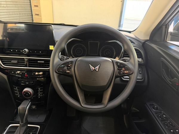 2026-Mahindra-XUV-3XO-12T-MX3-Auto image:10