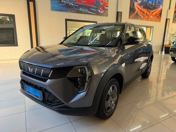 2026-Mahindra-XUV-3XO-12T-MX3-Auto image:1