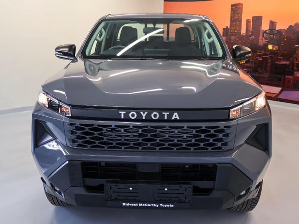 2026-Toyota-Hilux-28-GD-6-RB-SRX-Auto-Double-Cab image:1