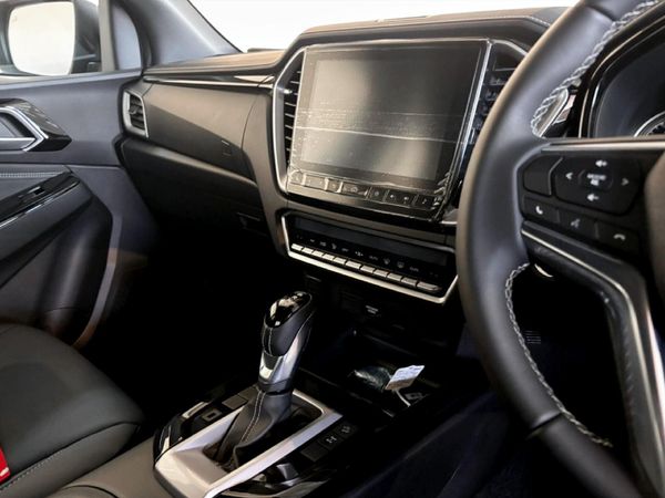 2026-Isuzu-D-Max-30-DDI-V-Cross-HR-Auto-Double-Cab image:8