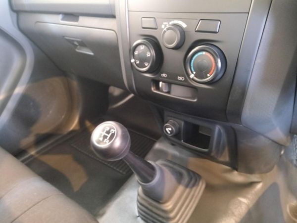 2026-Isuzu-D-Max-250C-Single-Cab image:14