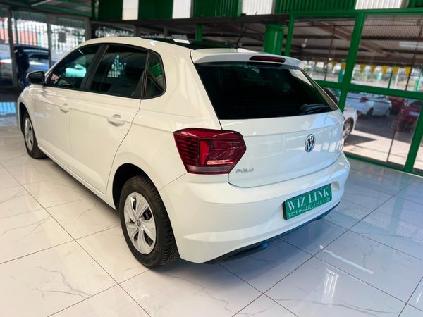 2019-Volkswagen-Polo-10-TSI-Trendline image:16