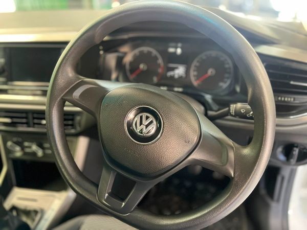 2019-Volkswagen-Polo-10-TSI-Trendline image:8