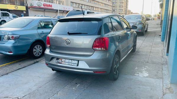 2019-Volkswagen-Polo-Vivo-14-Trendline-5-dr image:3