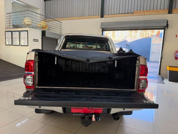 2007-Toyota-Hilux-27-VVTi-Raider-Double-Cab image:8
